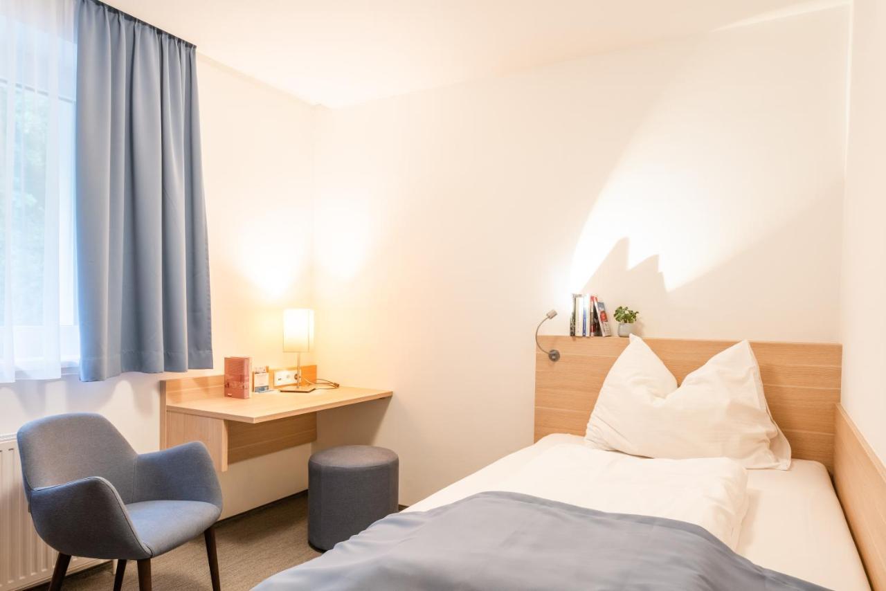 Single Room,1023230905:JPEG
