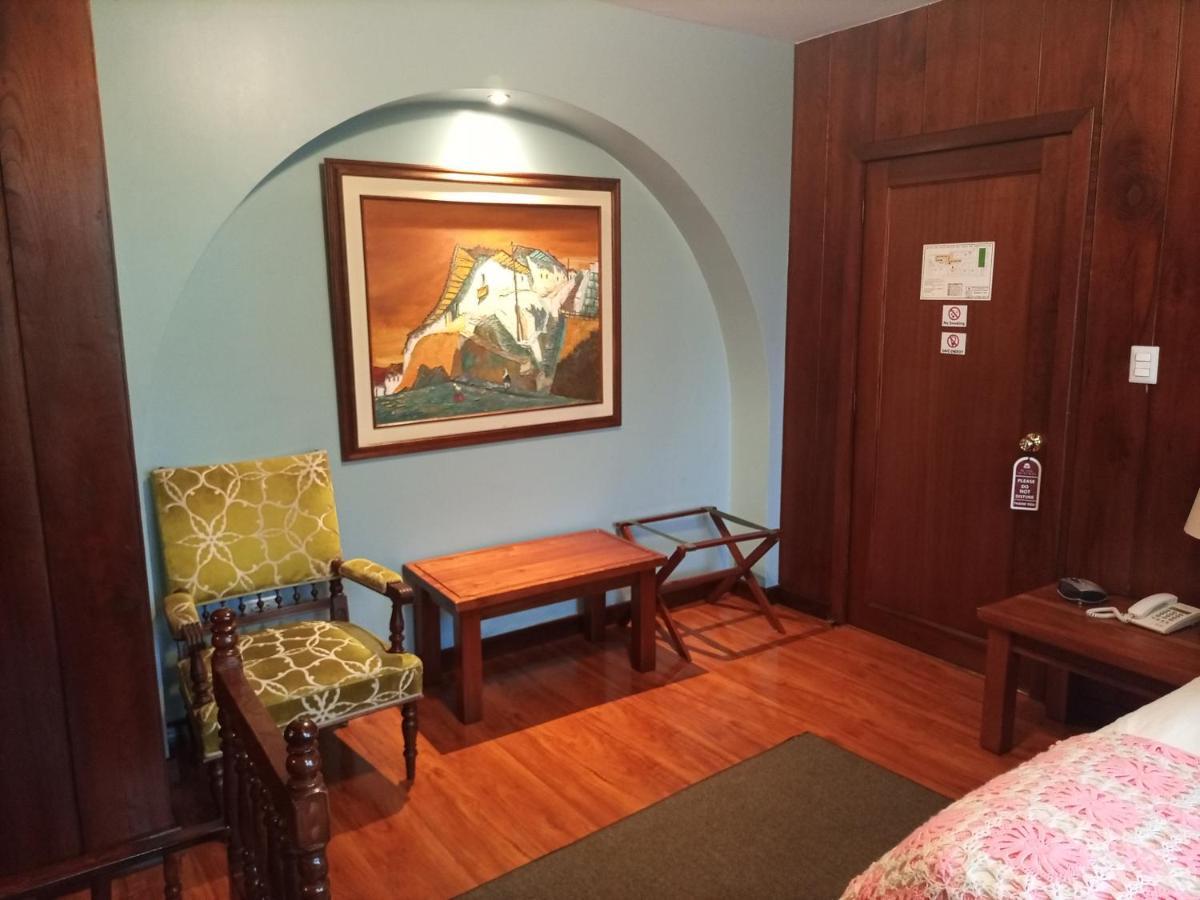 Queen Room