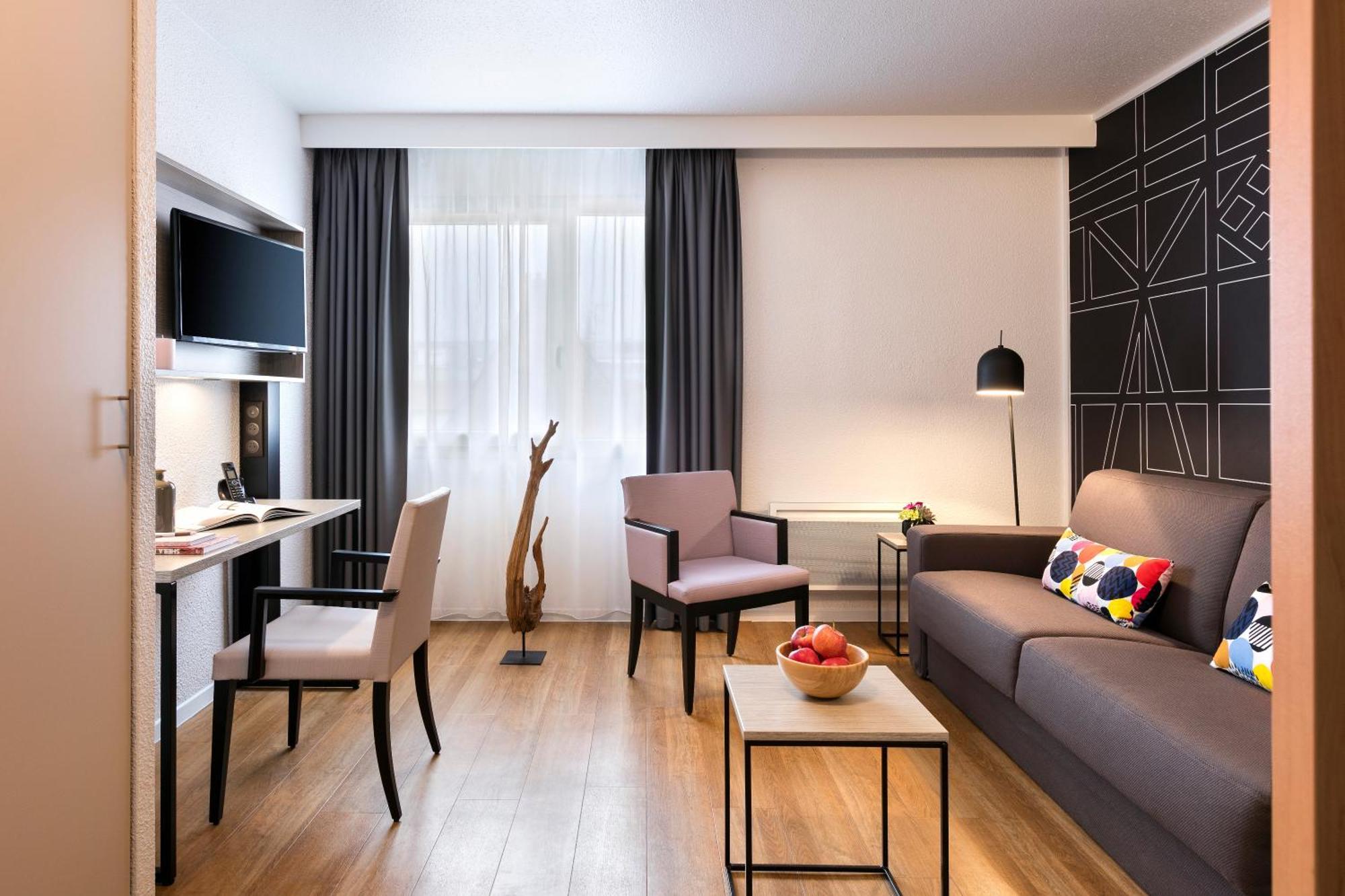 Standard Apartment,1208539432:JPEG