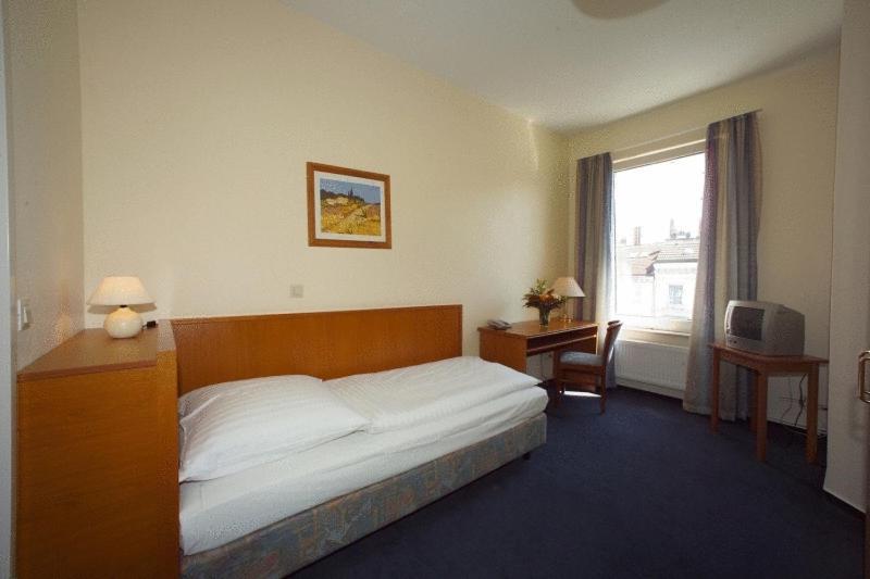 Single Room or Toilet