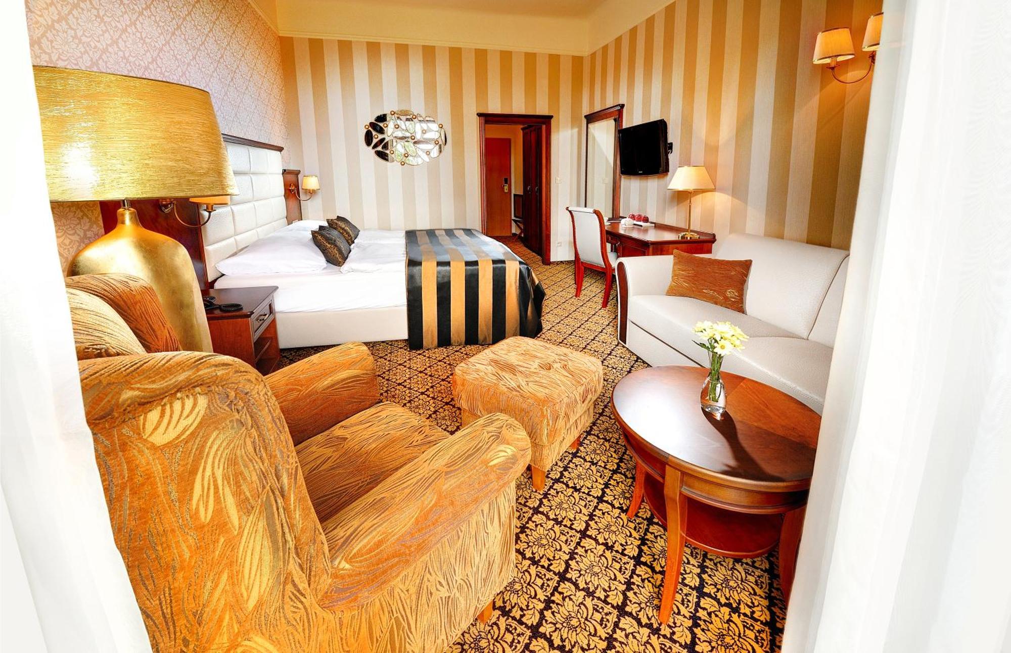Classic Double Room