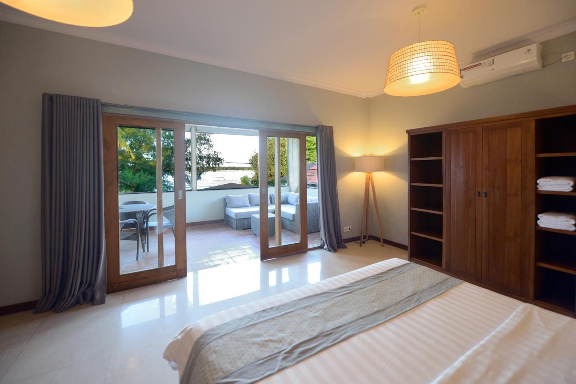 Family Room Sea View