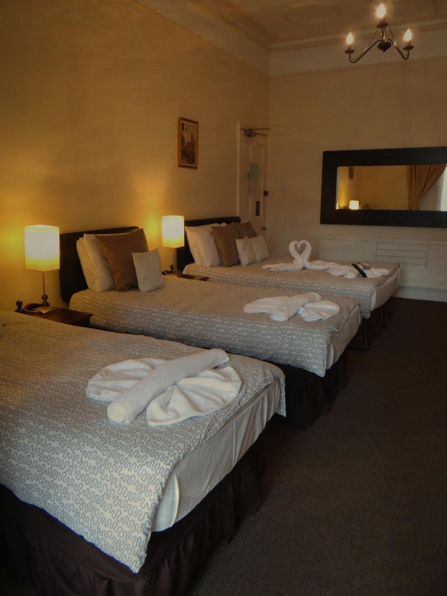 Quadruple Room,1428099019:JPEG
