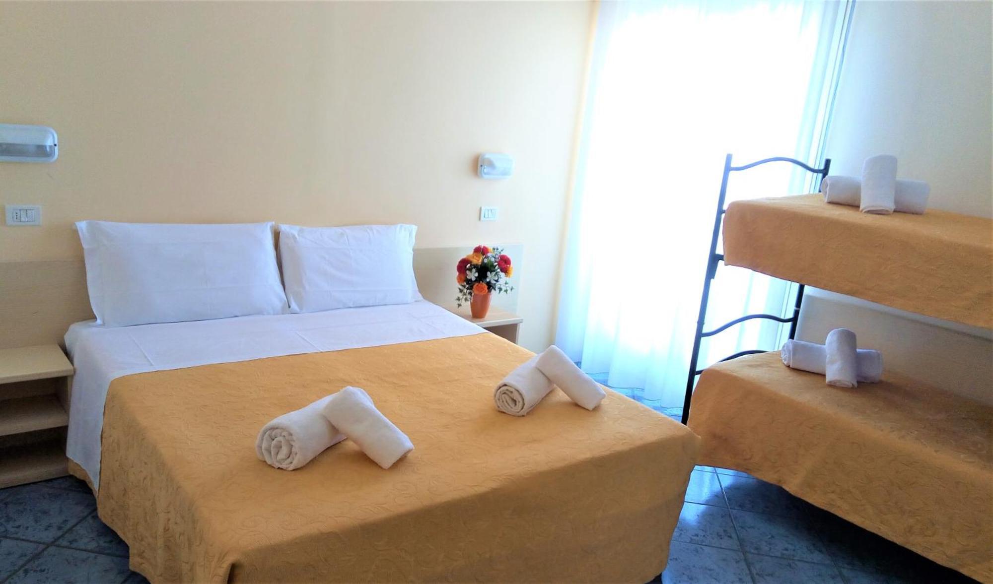 Comfort Quadruple Room,1122733680:JPEG