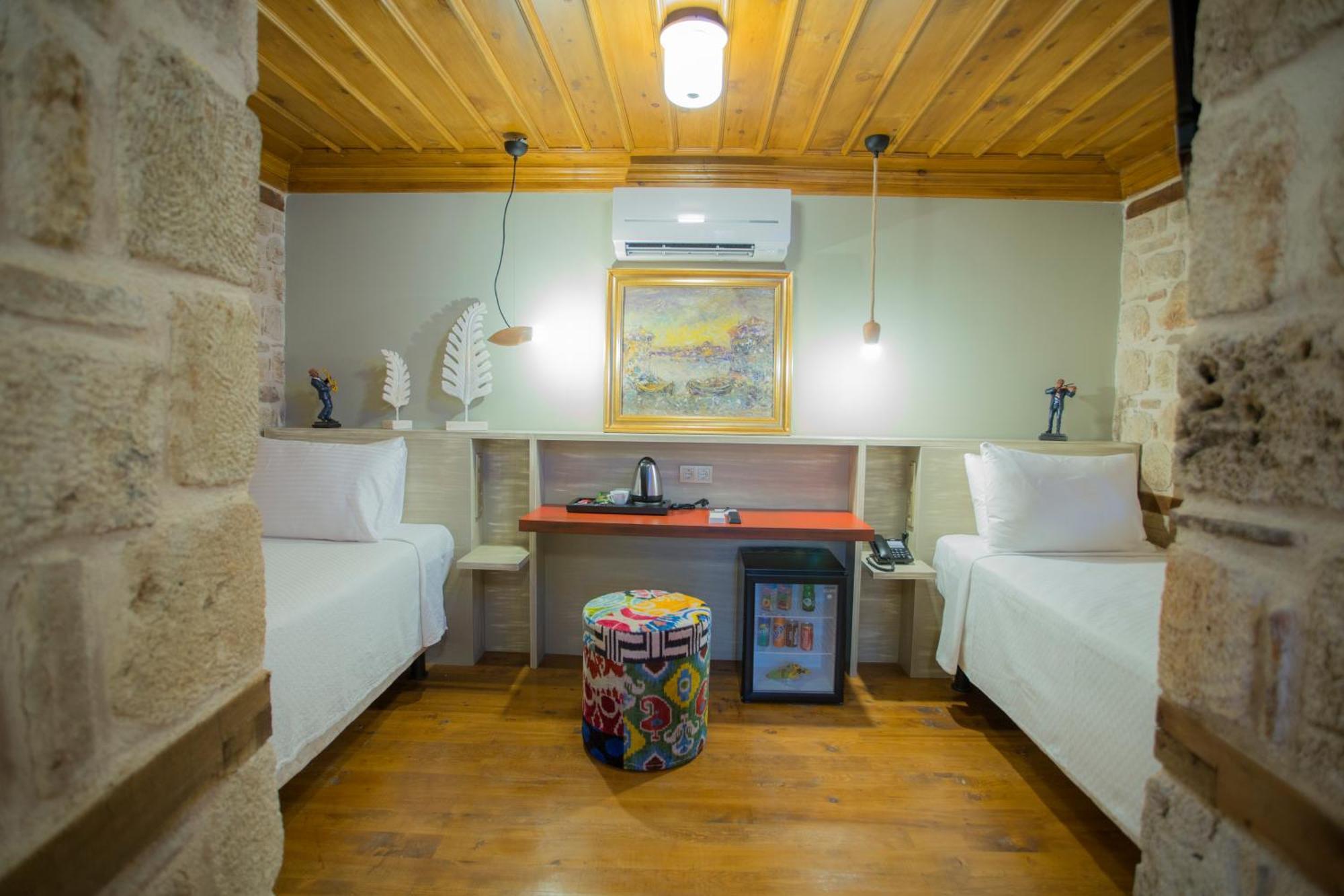 Standard Twin Room,1216629259:JPEG