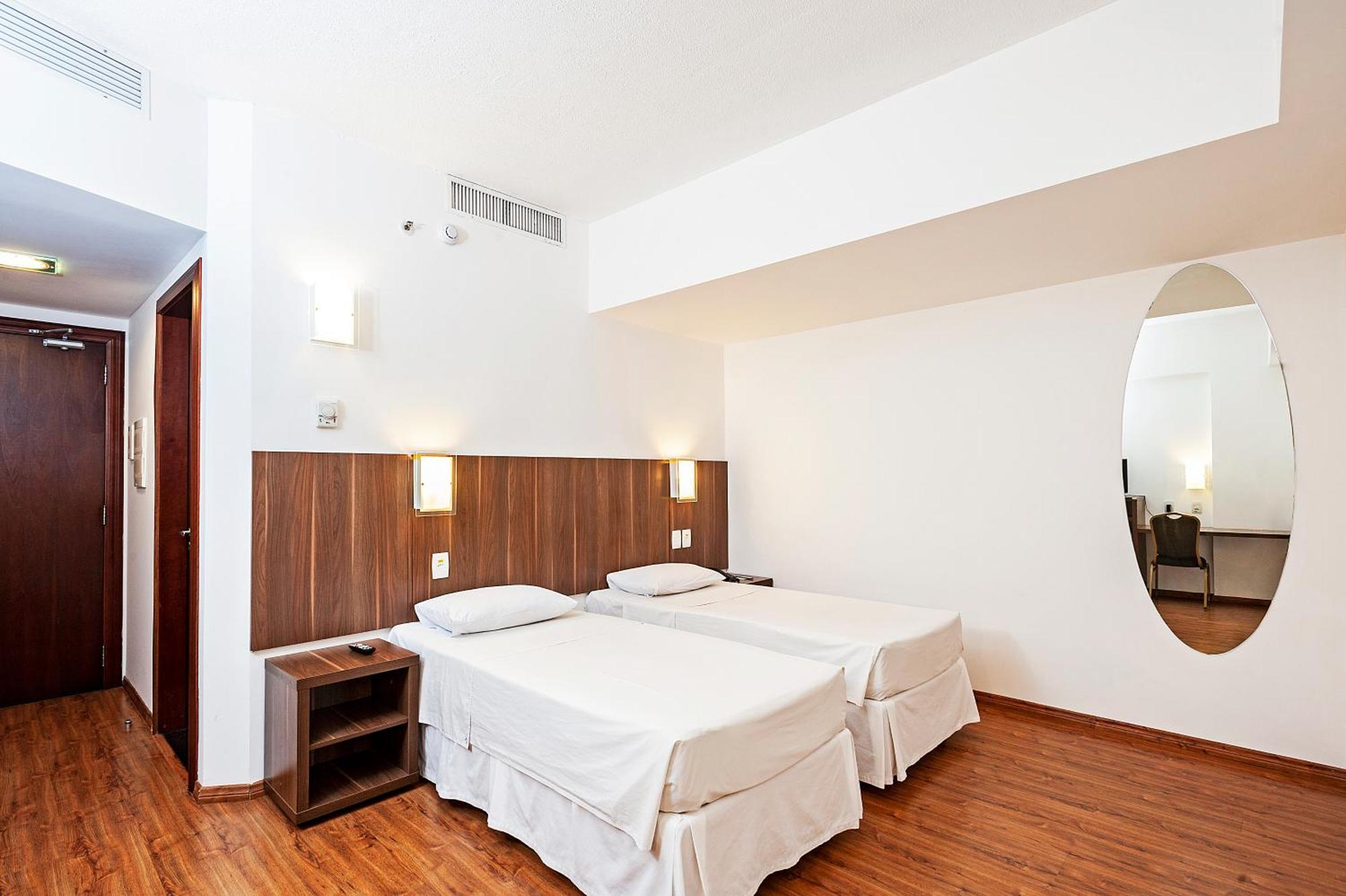 Twin Room Disability Access,1220183317:JPEG
