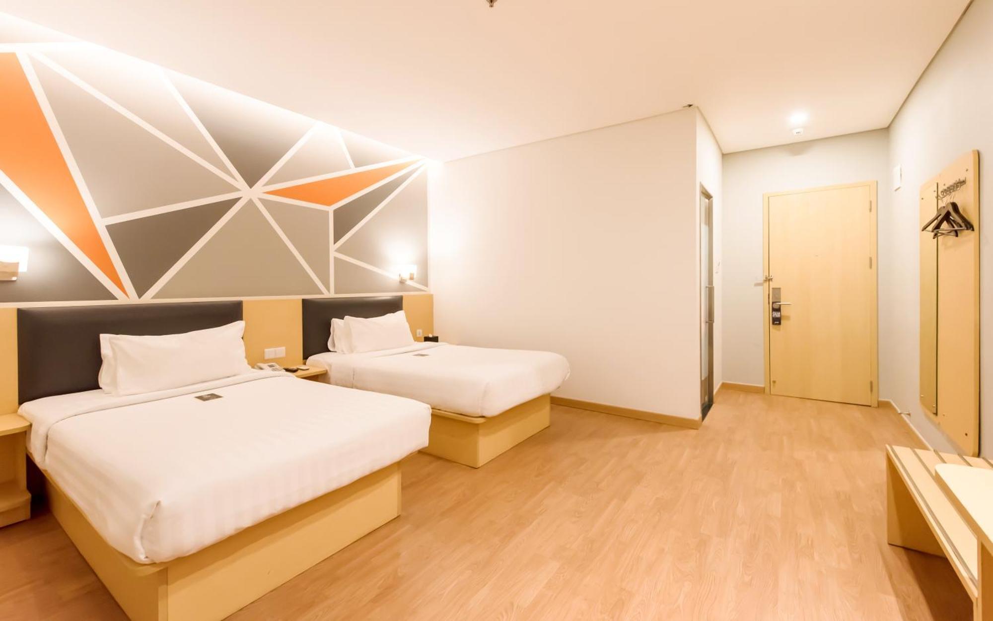 Deluxe Twin Room,664452078:JPEG
