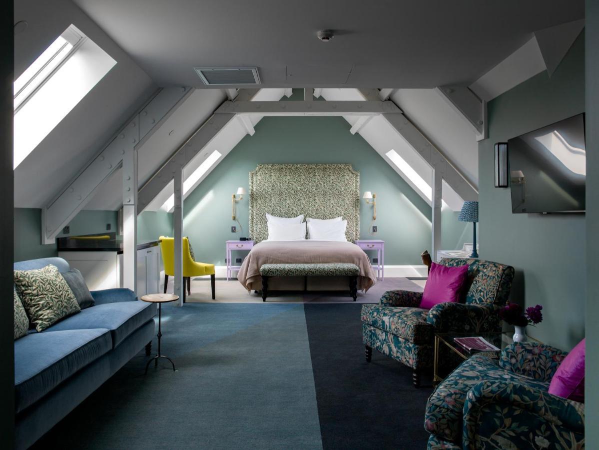 Royal Skylight Room