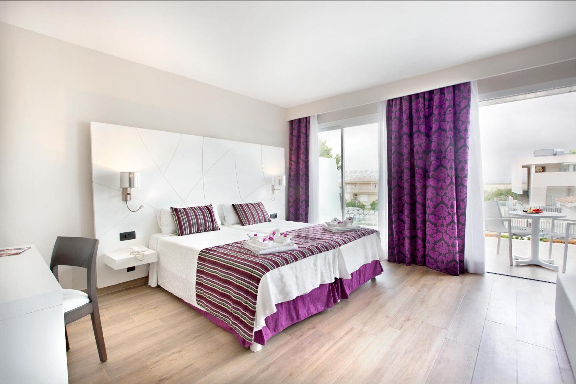 Junior Suite,1306745344:JPEG