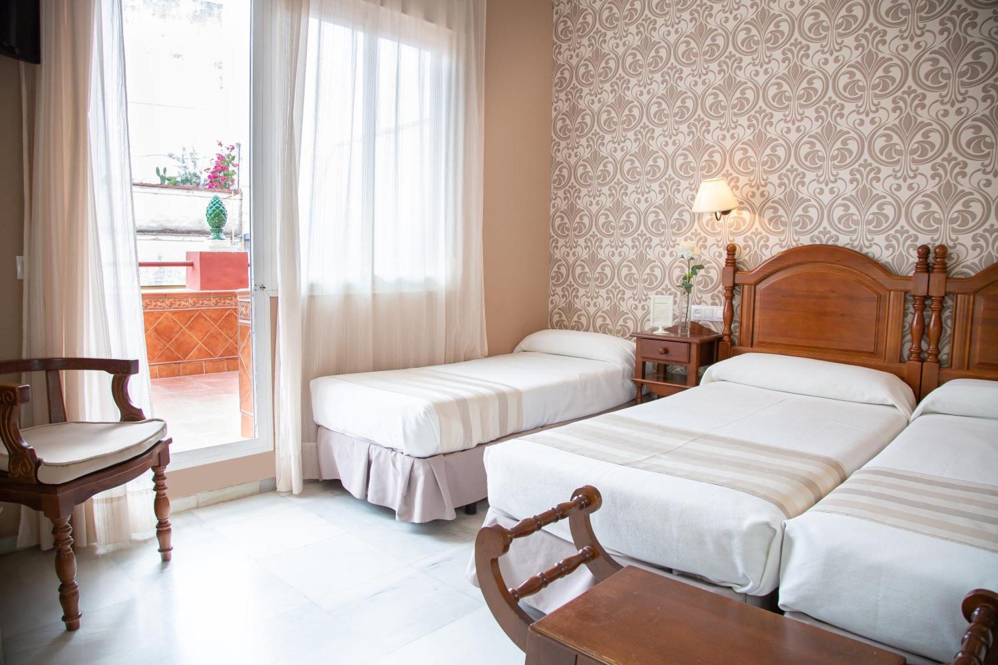 Family Room,1226833547:JPEG