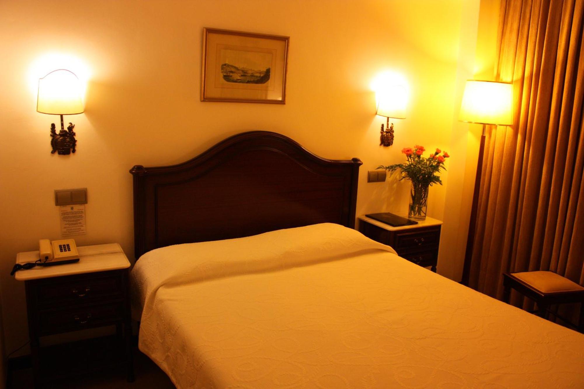 Standard Double or Twin Room,65801299:JPEG
