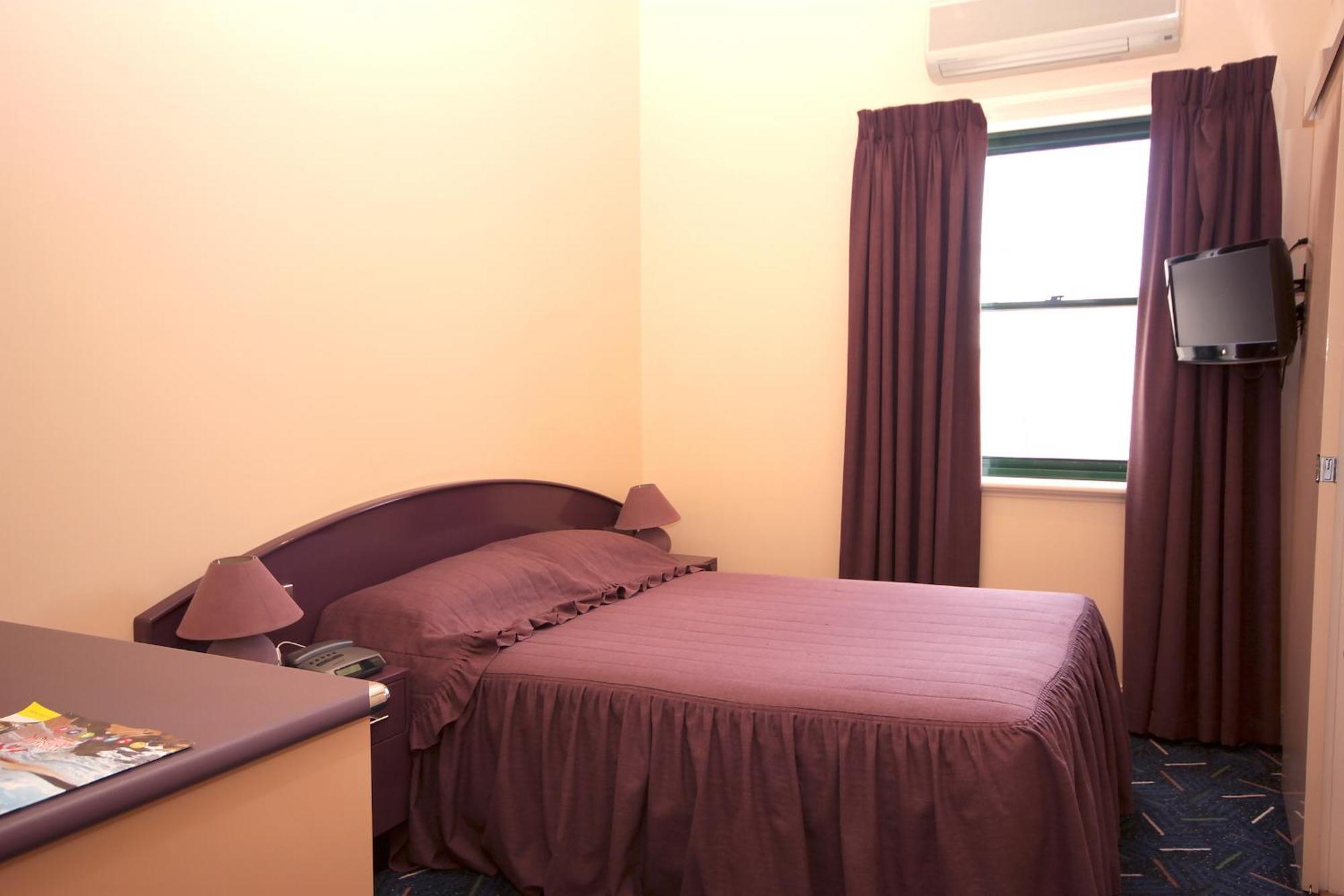 Budget Double Room,1227860144:JPEG
