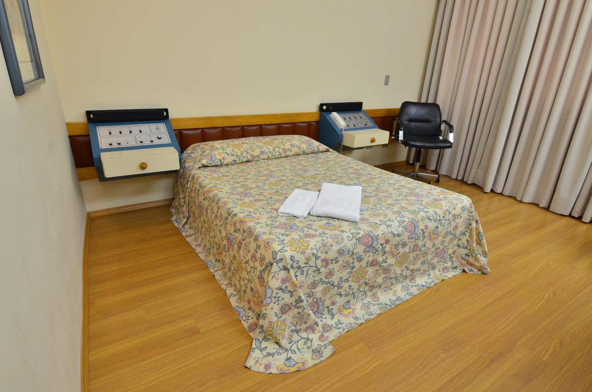 Standard Double Room,254498997:JPEG