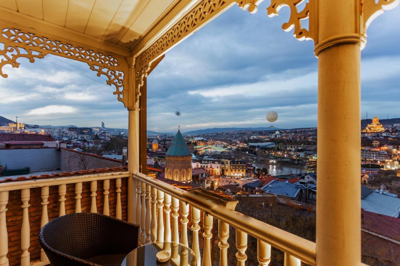 Superior Twin Room City View Balcony