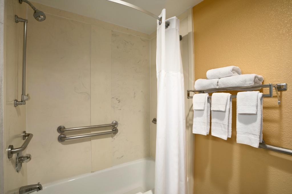 King Room Mobility Access or Smoking