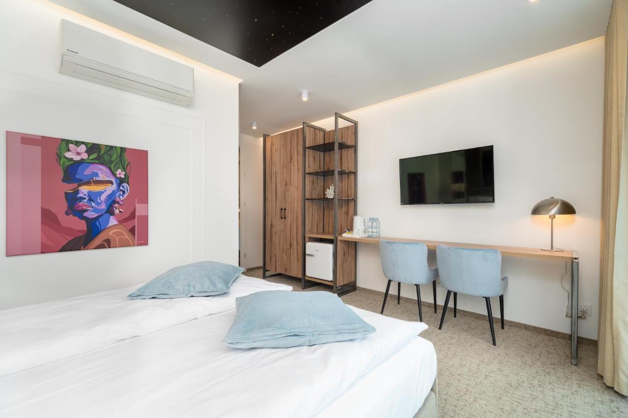 Doppelzimmer mit Balkon