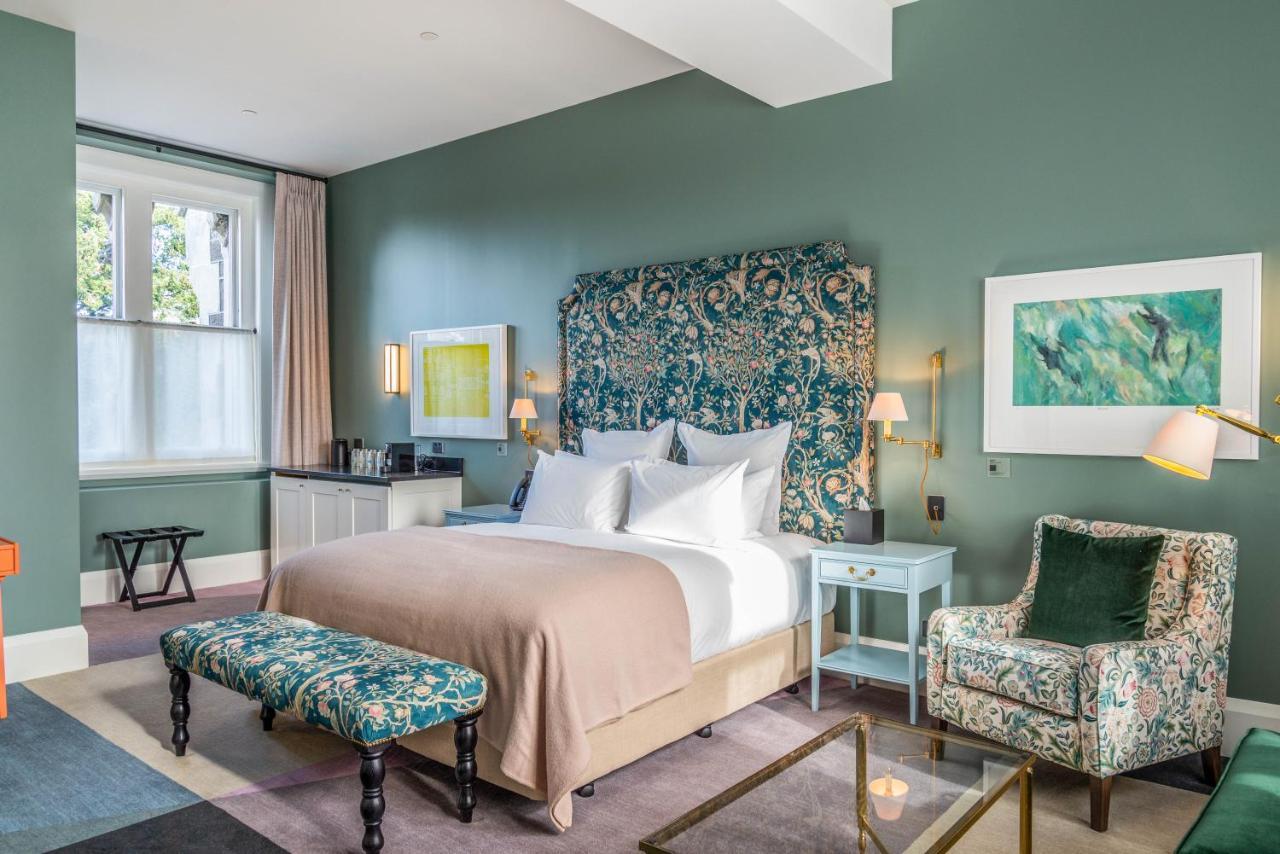 Prestige Room