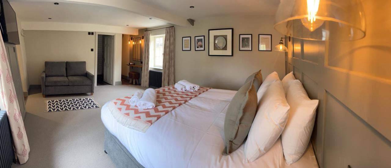 Deluxe King Room,1245424099:JPEG