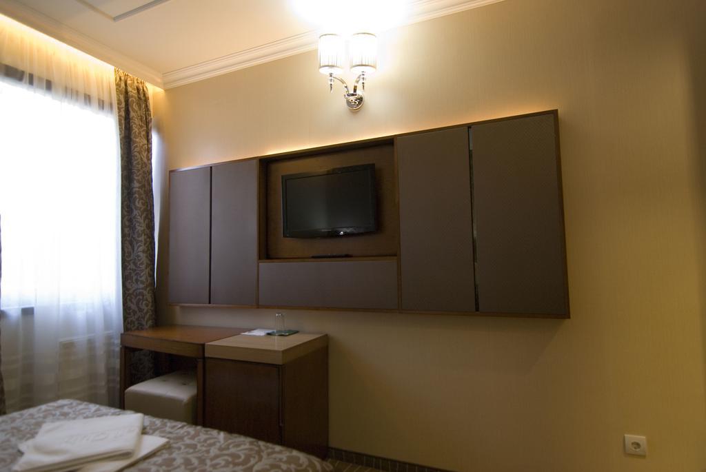 Double Room,700160881:JPEG