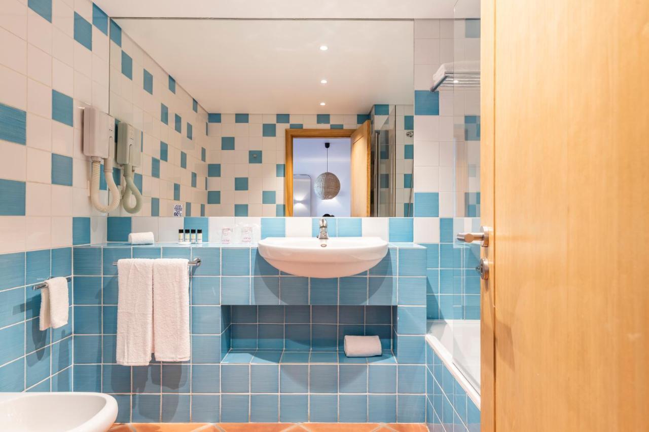 Standard One-Bedroom Apartment with Pool View,1209351721:JPEG