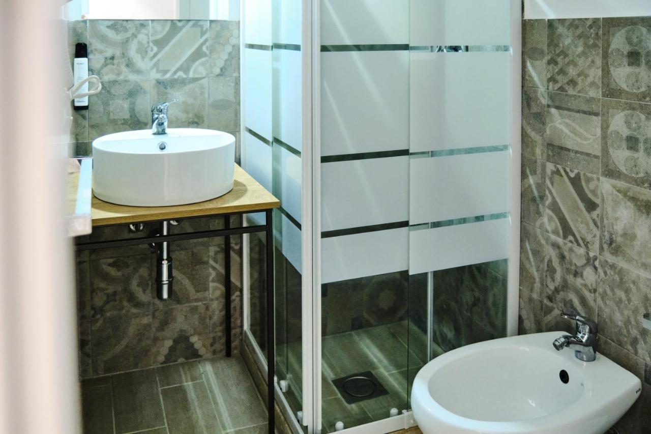 Double Room Private Bathroom