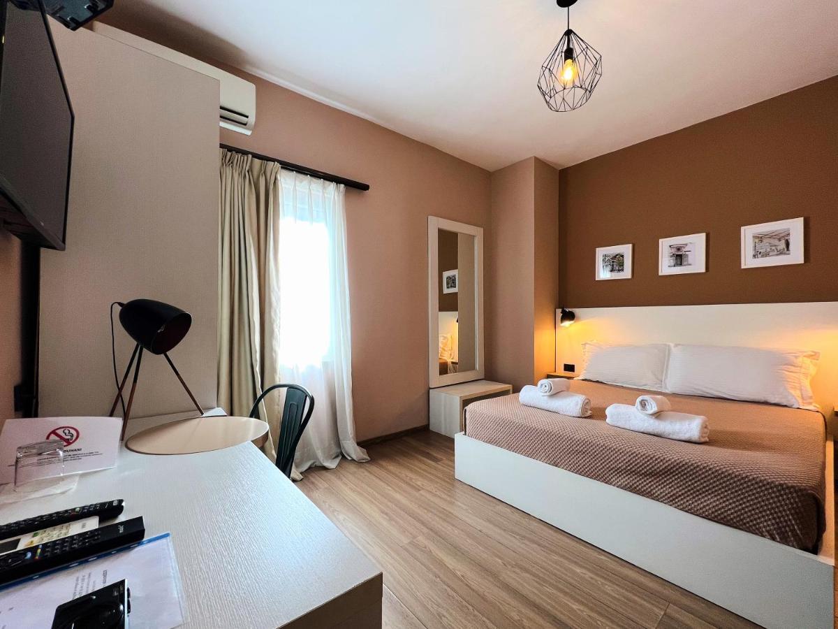 Double Room,1223557207:JPEG