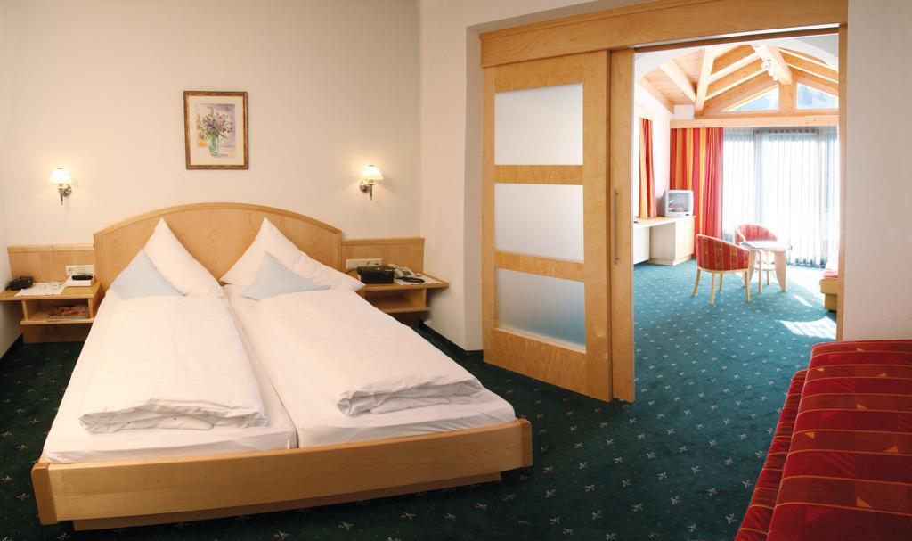 Triple Room,123177724:JPEG