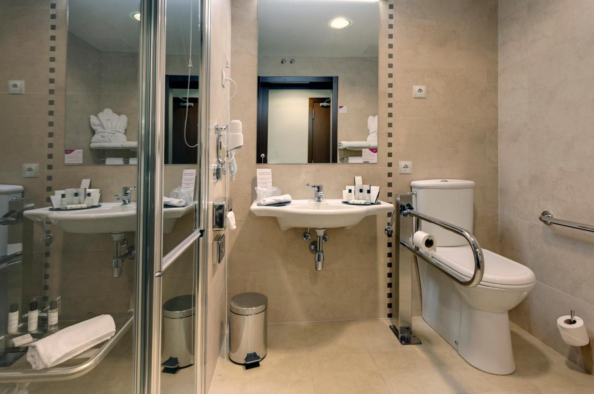 Standard King Room Accessible,1616425132:JPEG