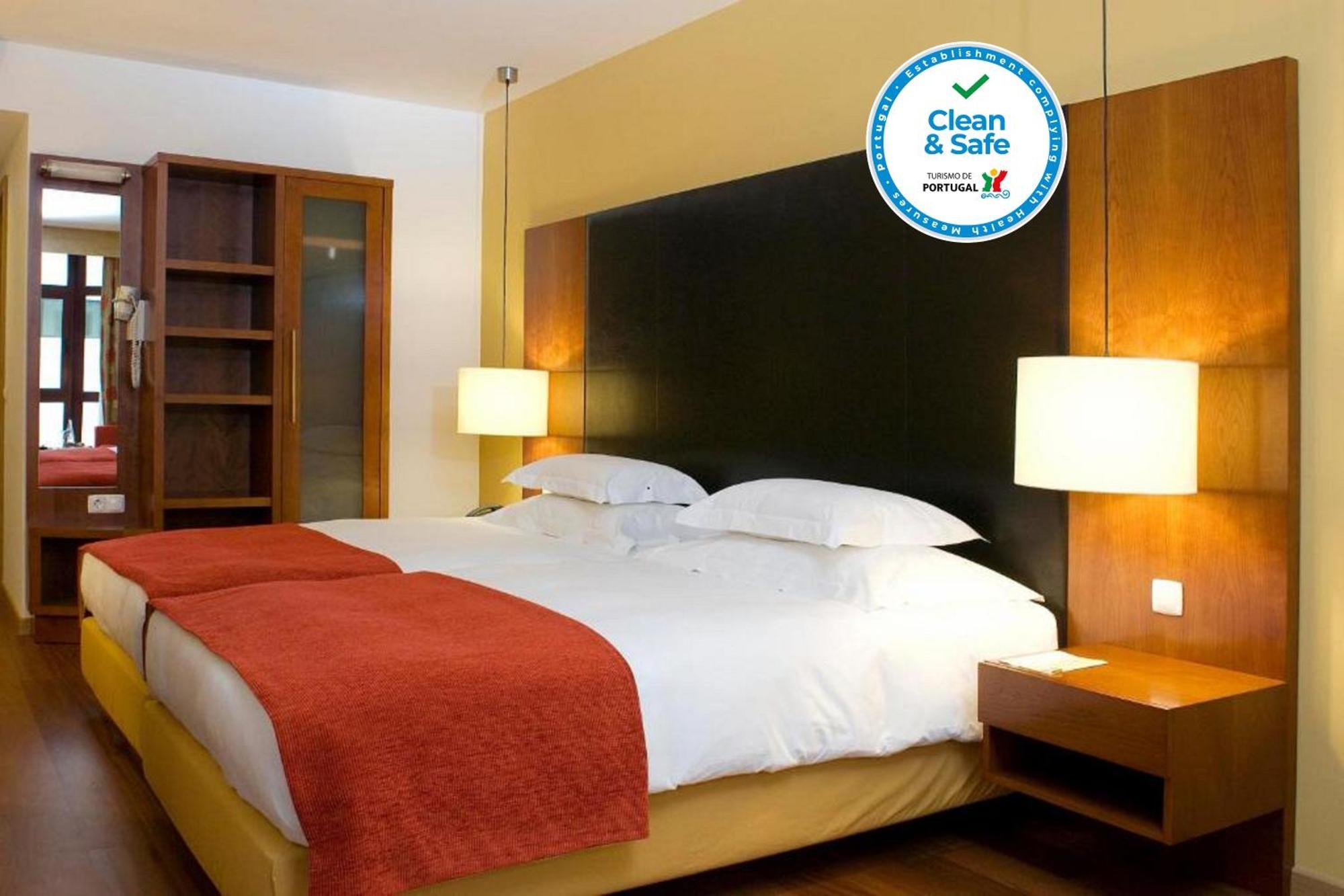 Twin Room,1274324116:JPEG