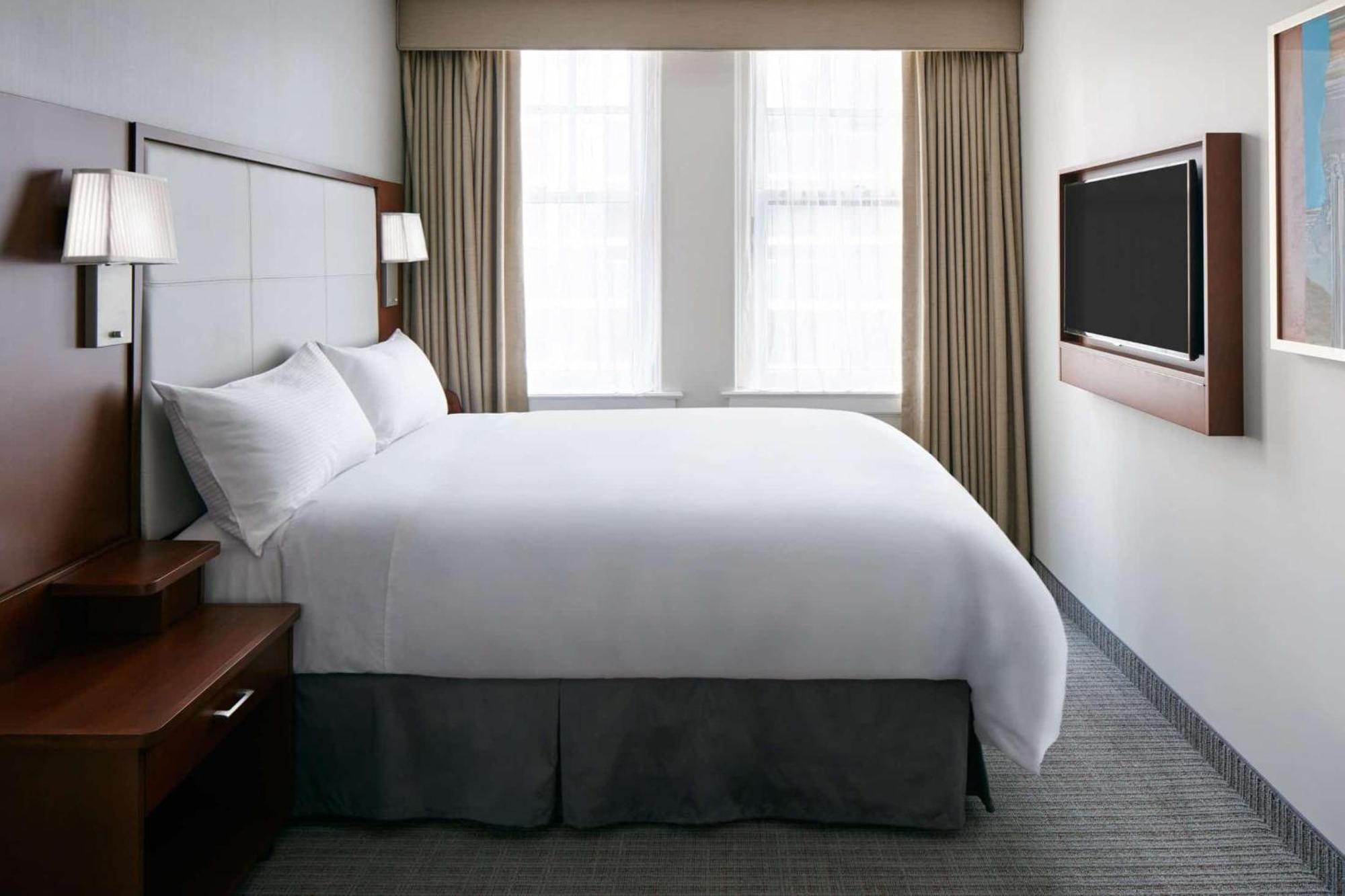 One-Room Suite Kitchenette,1604072446:JPEG