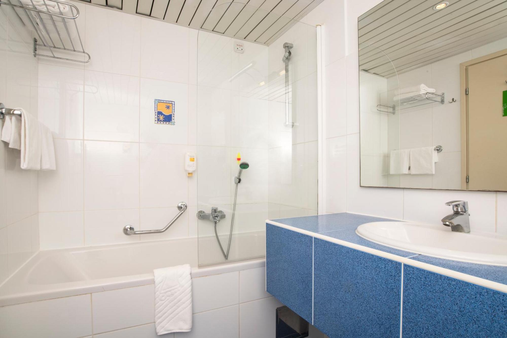 Classic Room Balcony Extra Bed Park Side