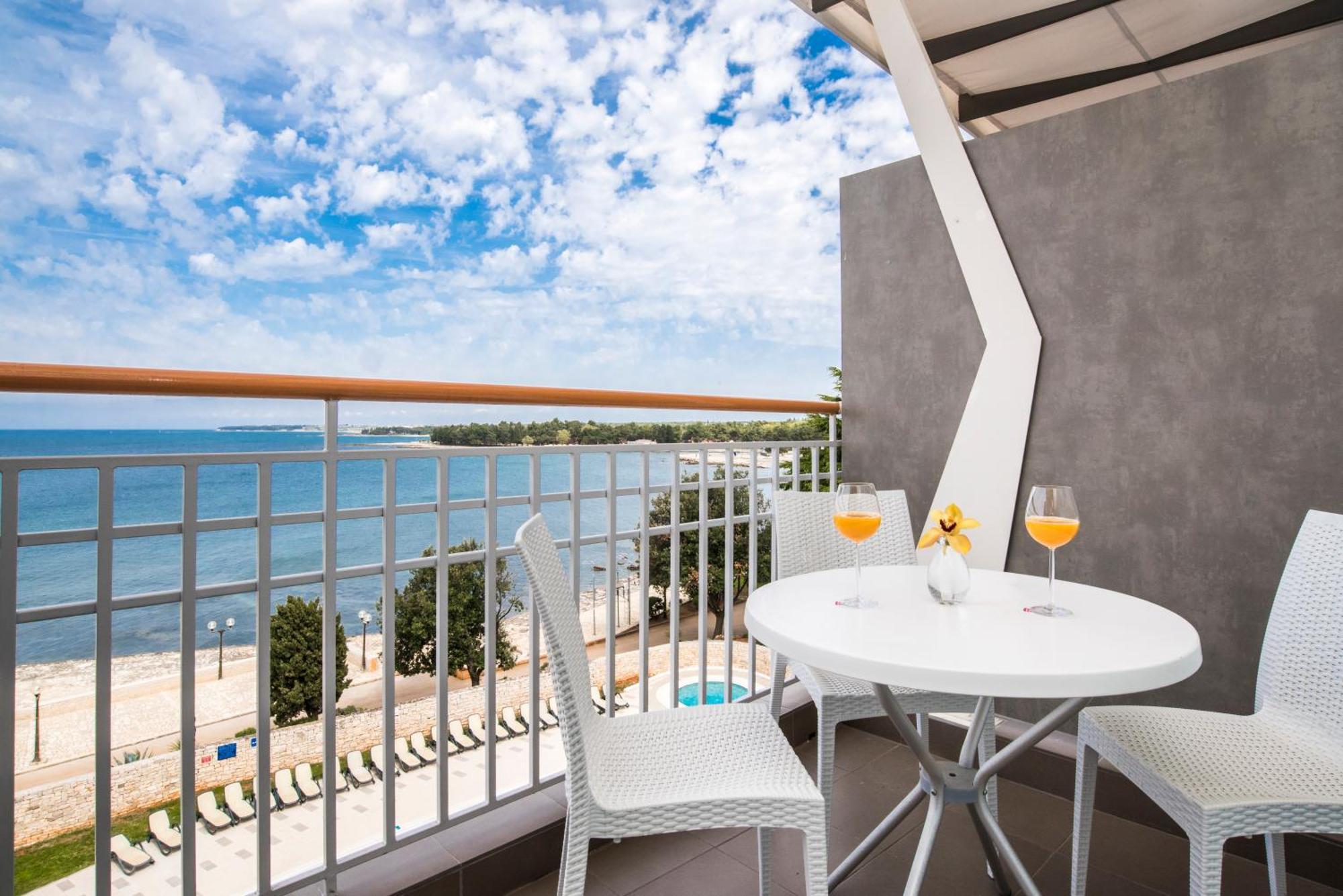 Premium Room Balcony Sea Side extra bed