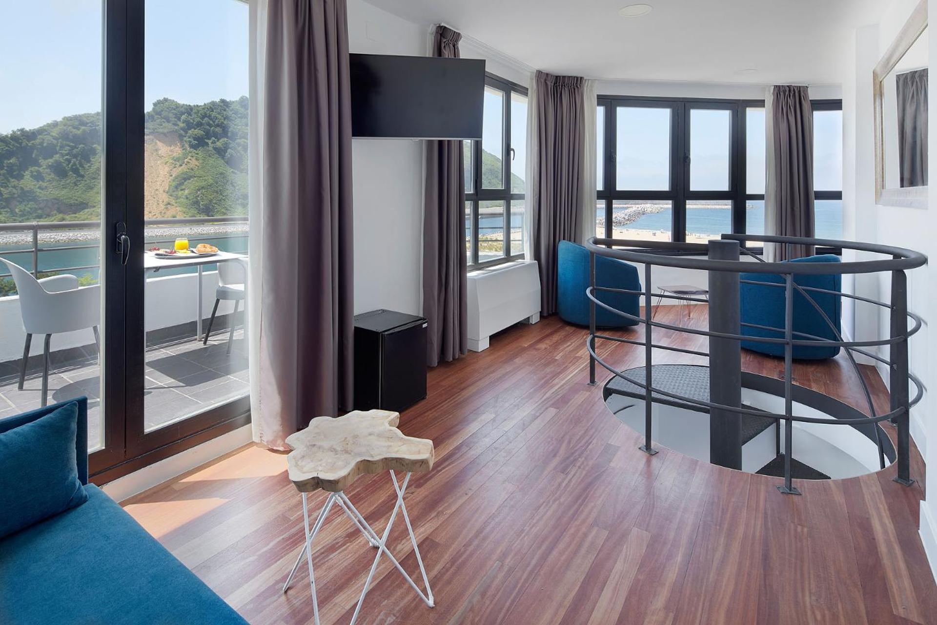 Duplex Suite Spa Access