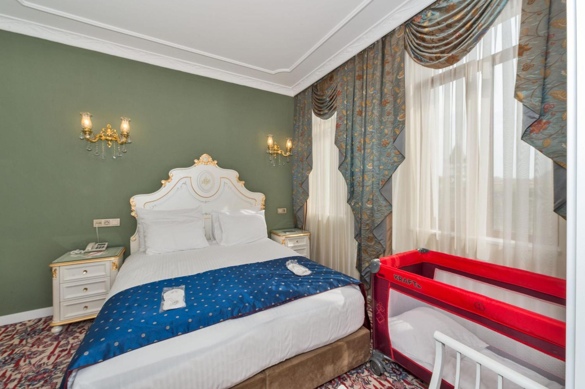Deluxe Double Room,159543222:JPEG