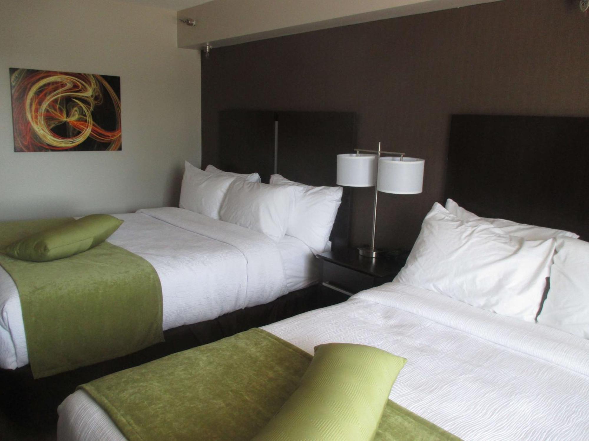 Queen Suite Two Queen Beds Non-Smoking