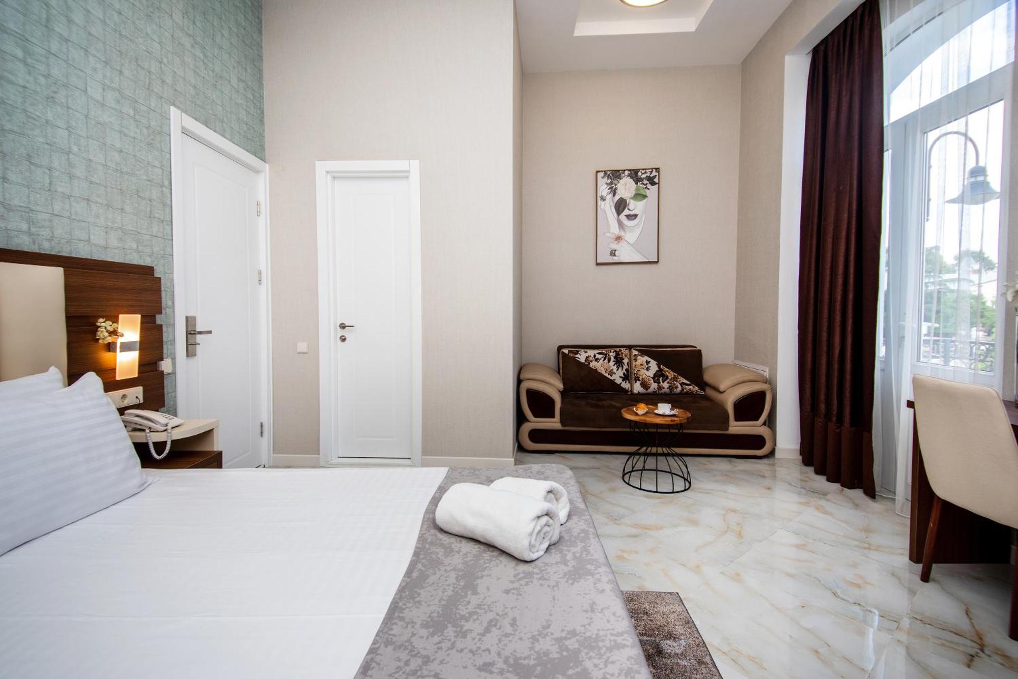 Deluxe Double Room Balcony