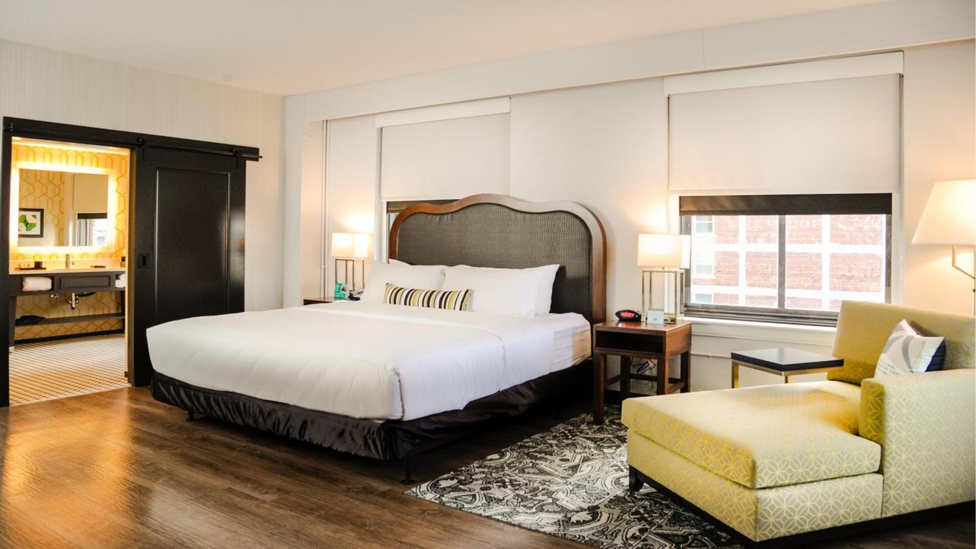 Premium King Room,1458259999:JPEG
