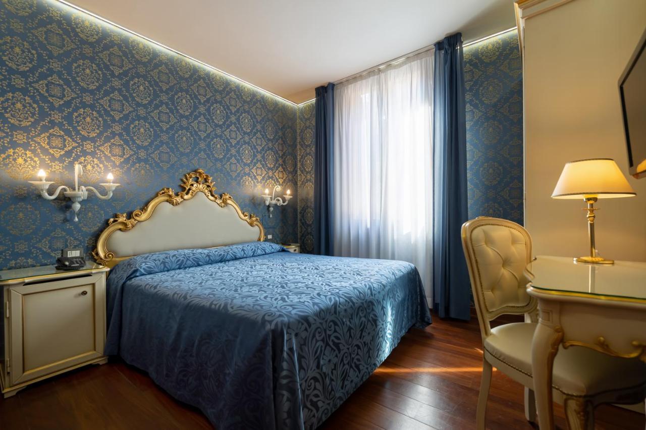 Double or Twin Room,1293193021:JPEG