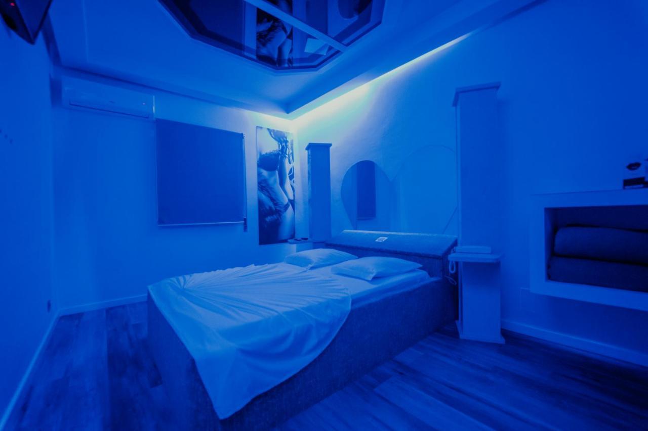 Double Room,1297526272:JPEG
