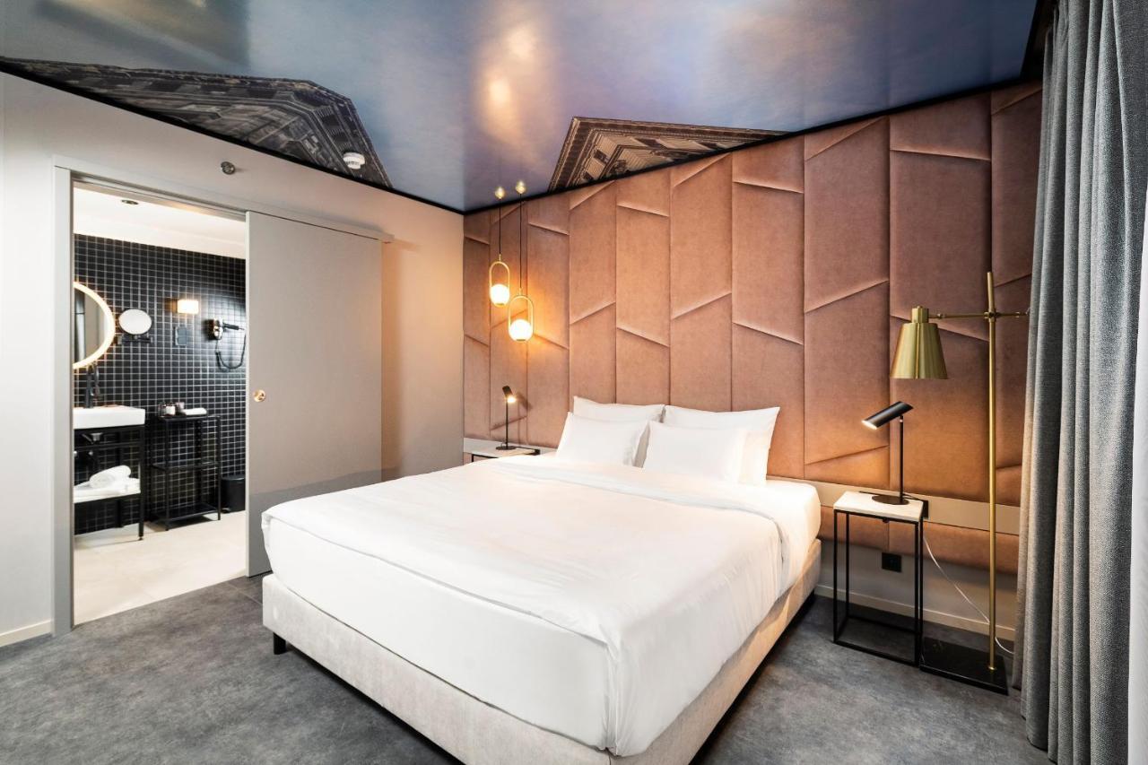 Limited Suite