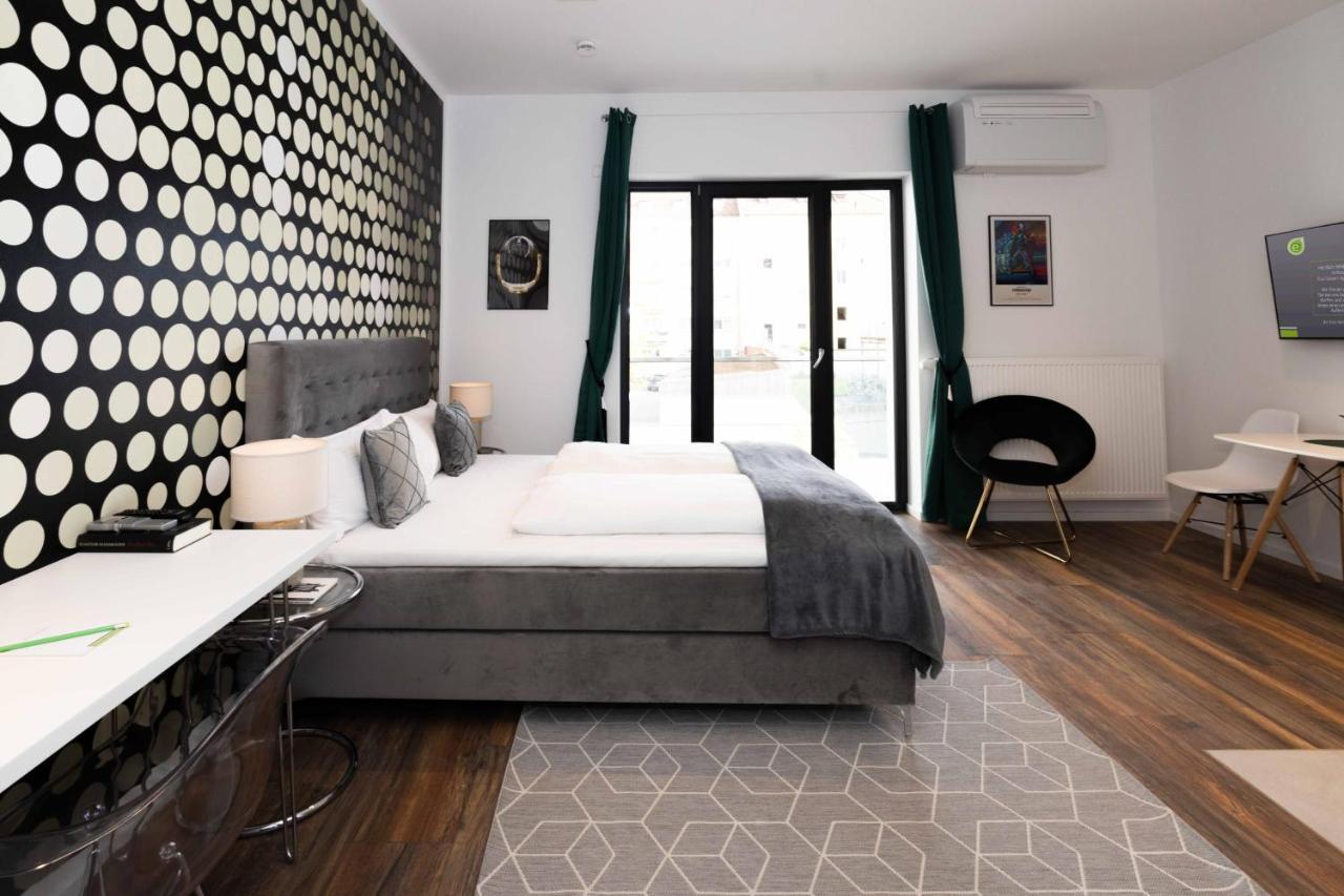 Superior-Studio Apartment Balcony or Terrace,1593911533:JPEG