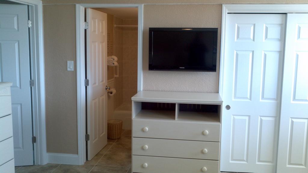 One-Bedroom Suite Ocean Front,130425367:JPEG