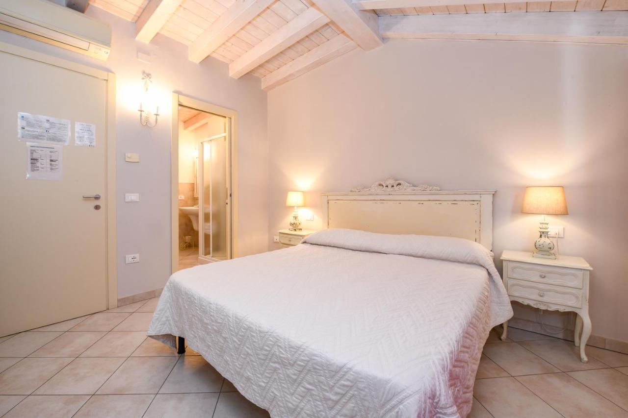 Double Room Lake View Terrace