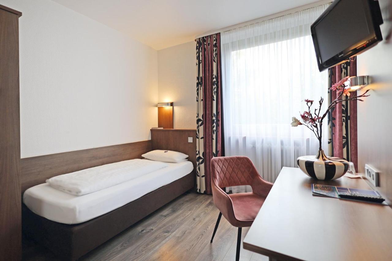 Single Room,1309889803:JPEG