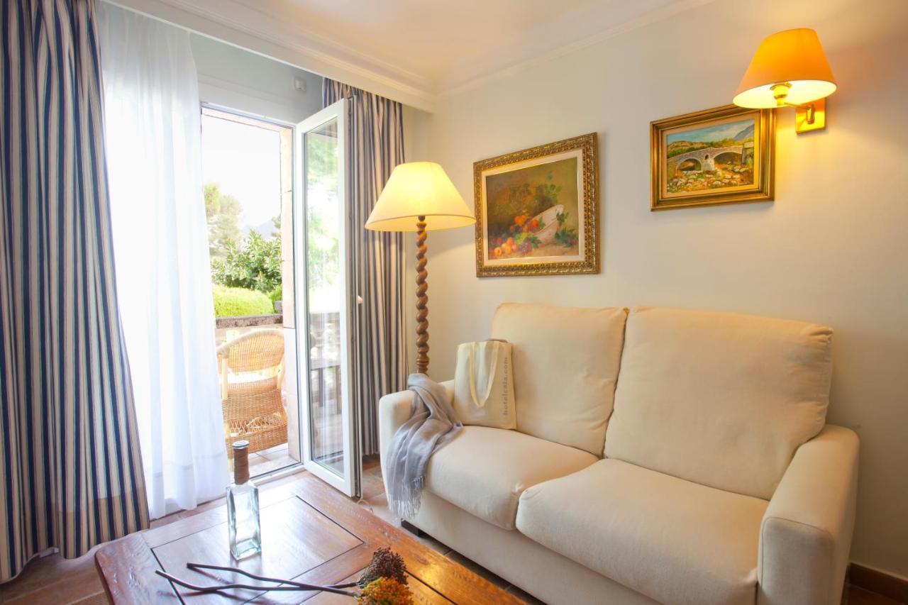 Double or Twin Room Split Level
