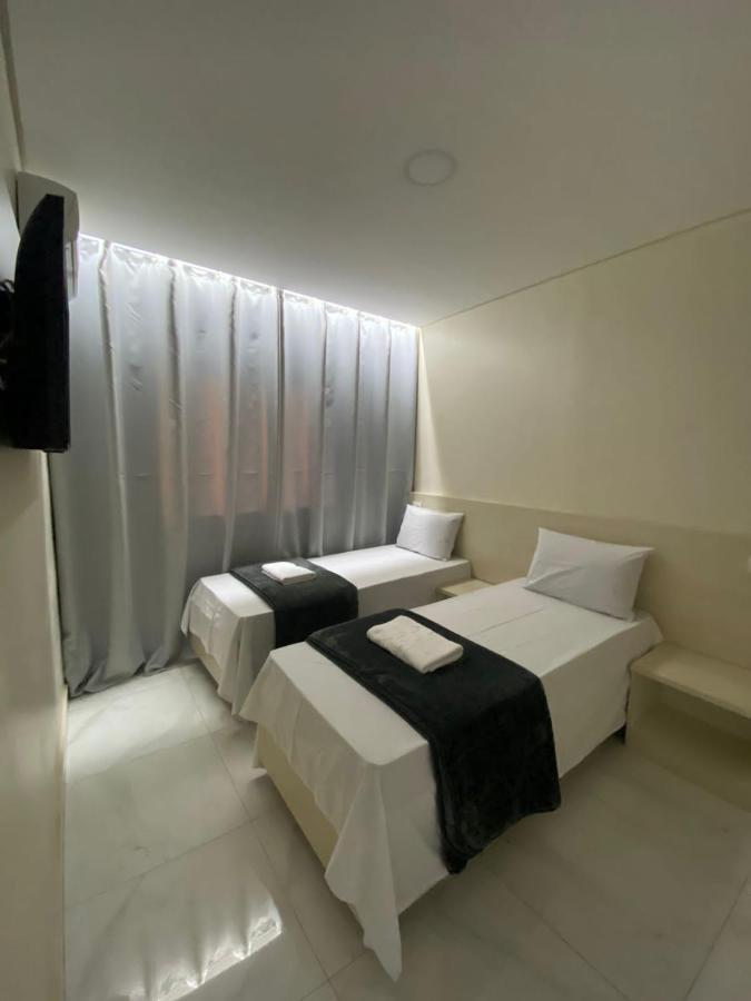 Quarto Twin Standard