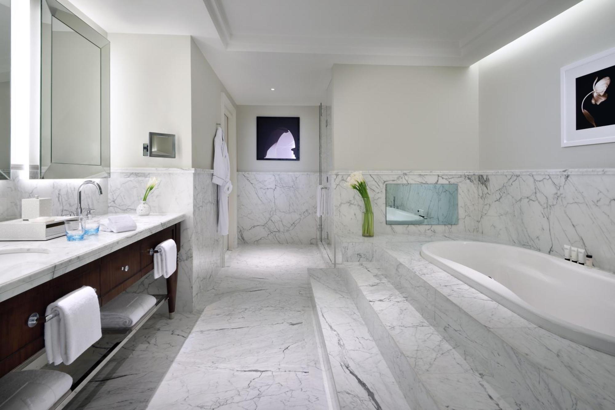 Presidential Suite,1597596725:JPEG