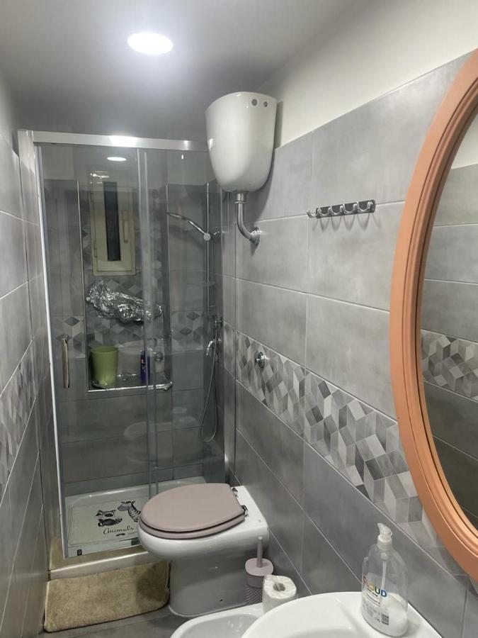 Family Room Private Bathroom