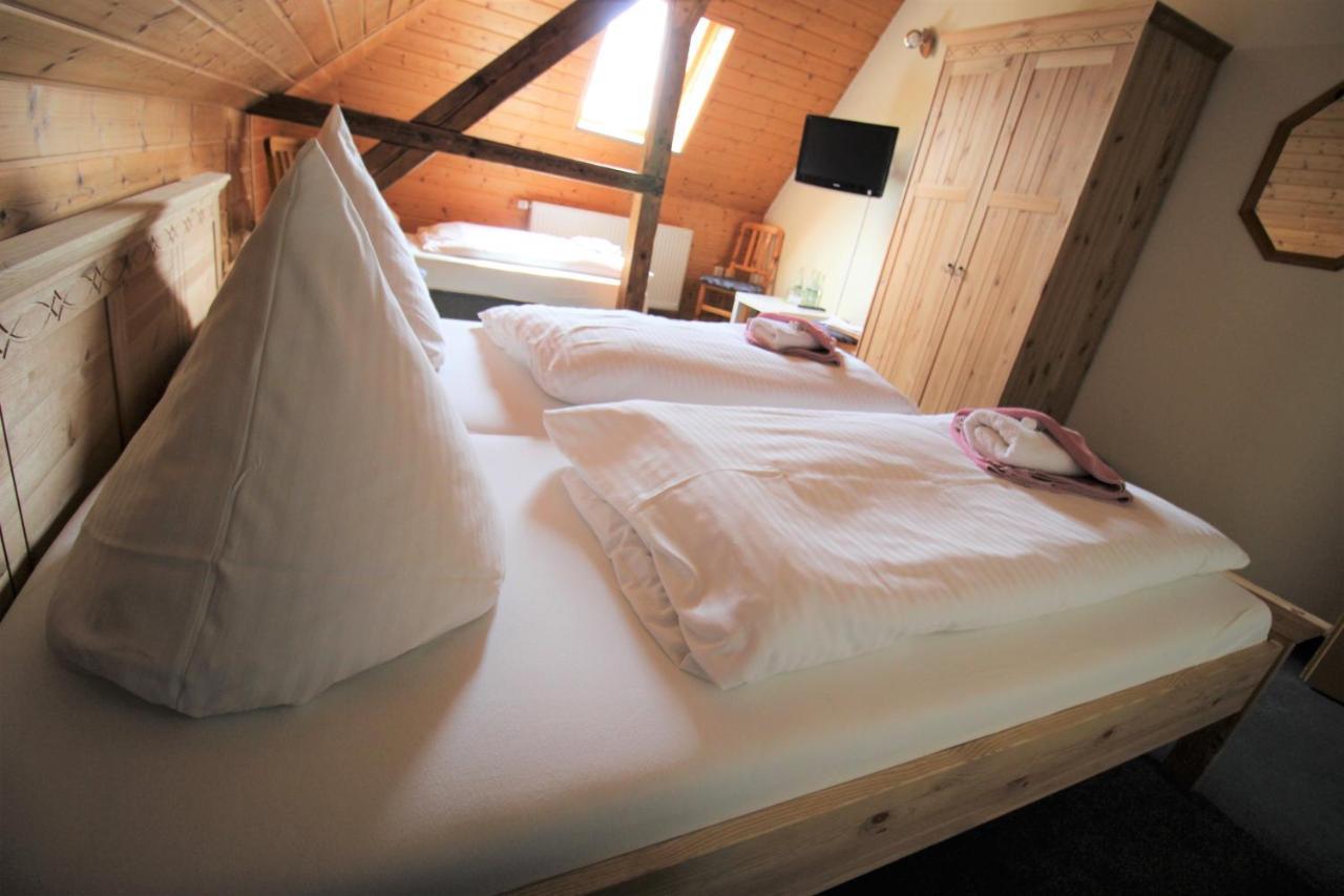 Budget Triple Room,1593759061:JPEG