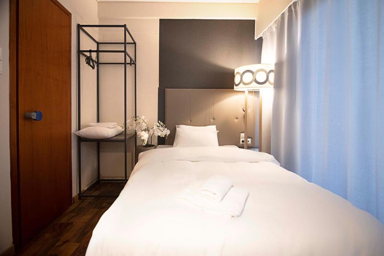 Single Room,1323043198:JPEG